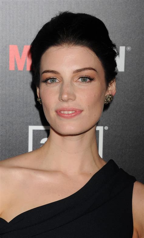 jessica pare naked|Jessica Pare – Nude Scene GIFs mp4 